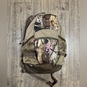 Browning Real Tree Women’s Yukon 18 L Hiking Hunting Backpack
